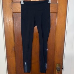 Like New Black Fast and Free Tight 28” Leggings!